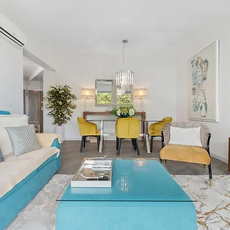 Indigo By The Madeira Luxury Collection * Φουνκάλ